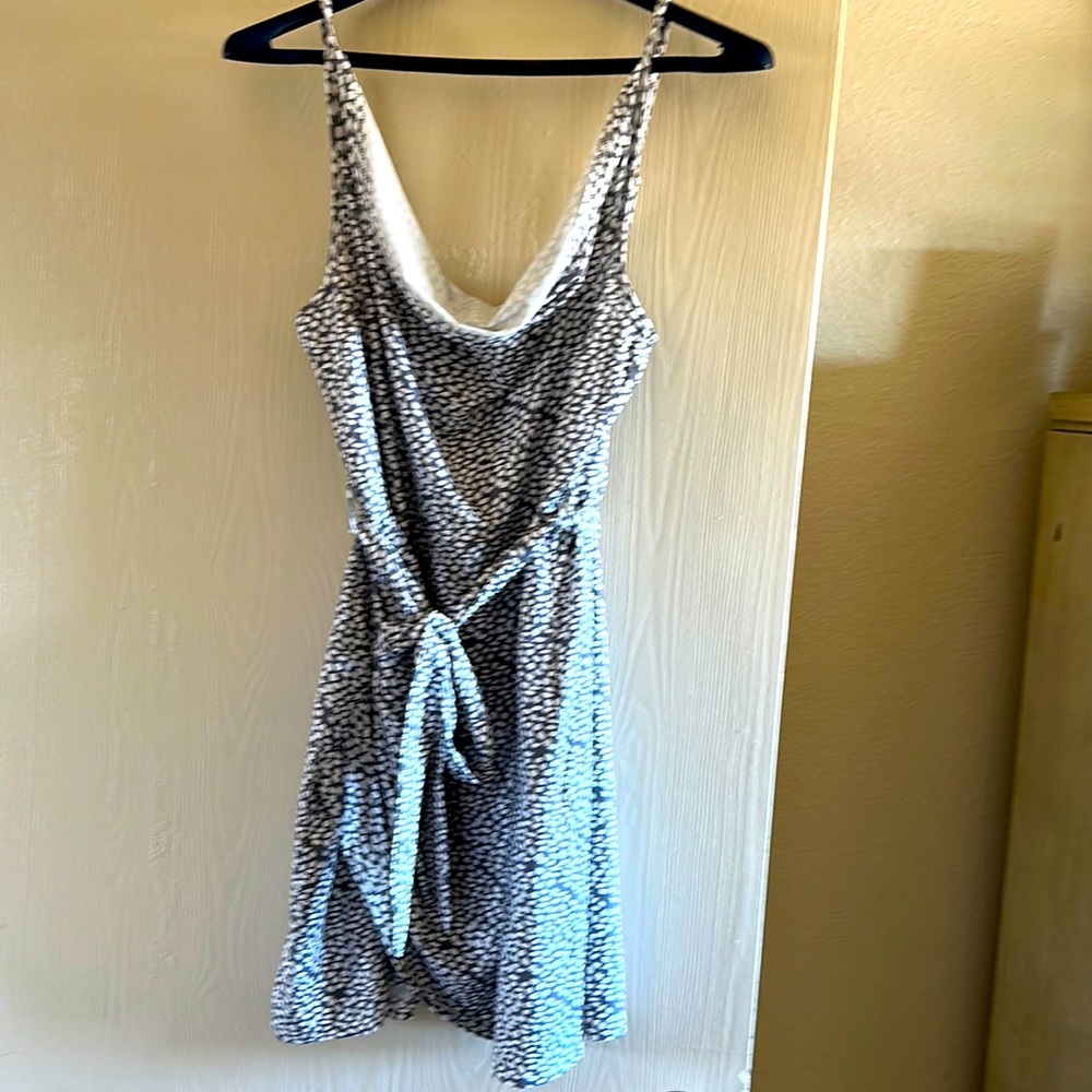 Gray and white cowl neck side ruched sun dress